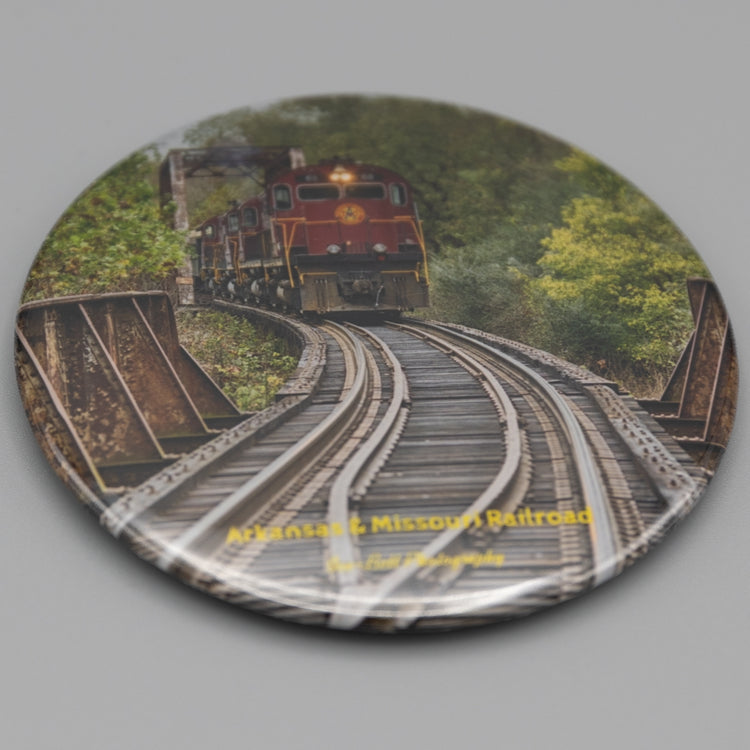 Magnet AR and MO Railroad Train on Bridges