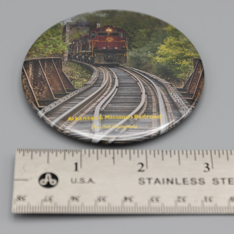 Magnet AR and MO Railroad Train on Bridges
