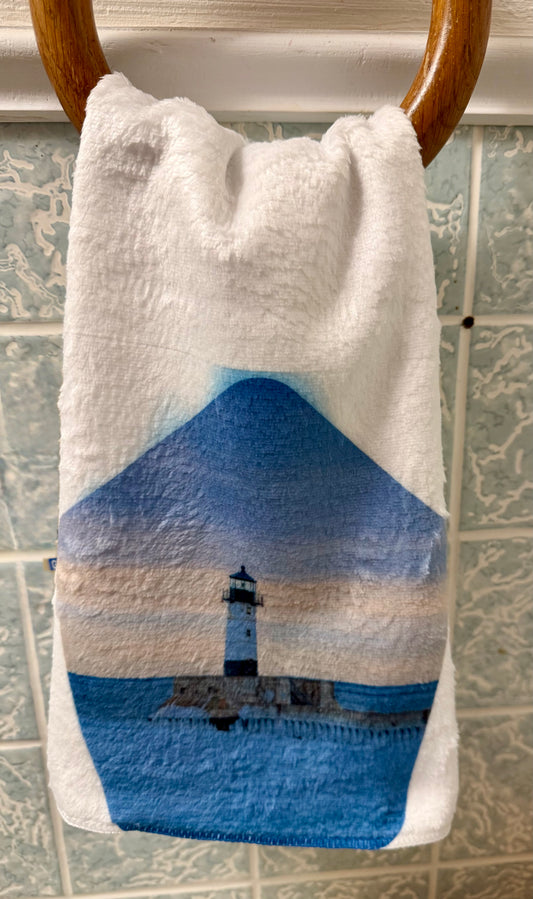 Duluth North Pier Lighthouse Hand Towel
