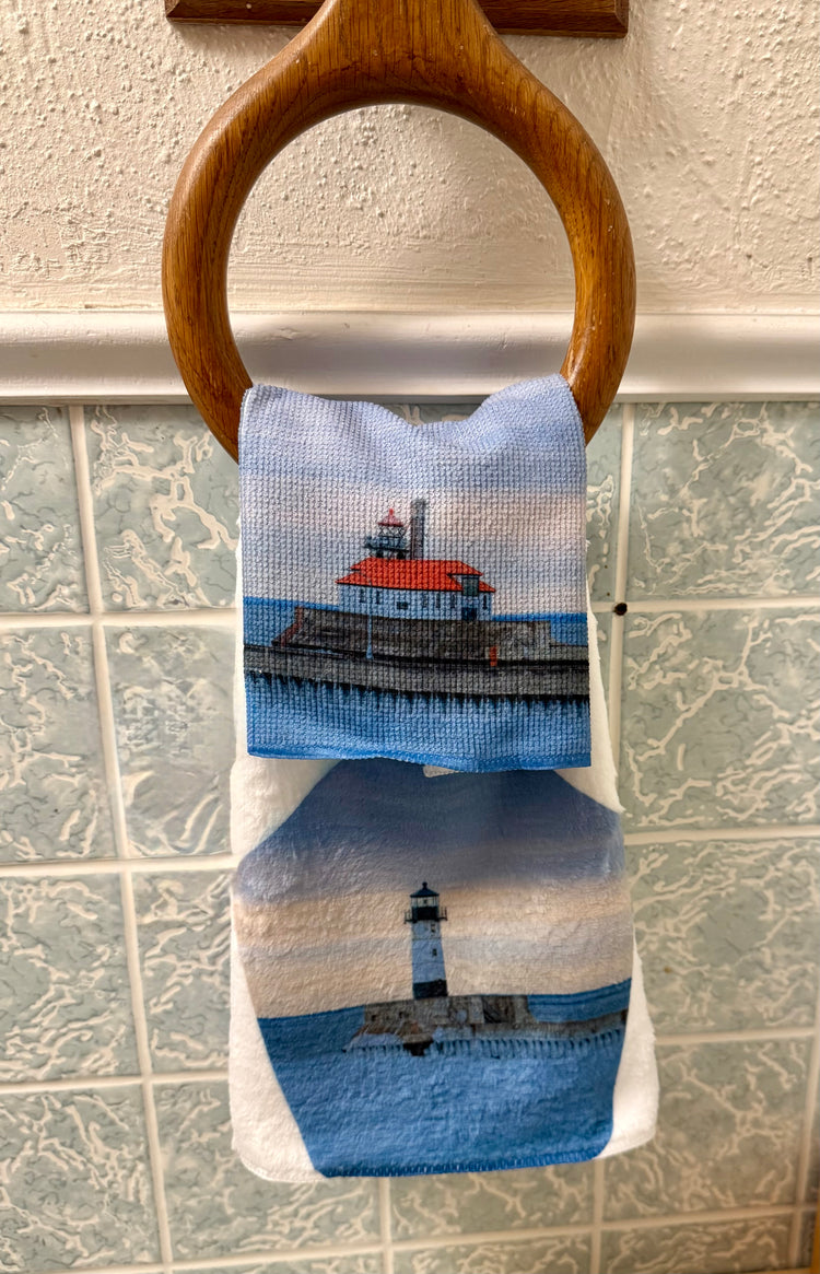 Duluth South Breakwater Outer Lighthouse Wash Cloth