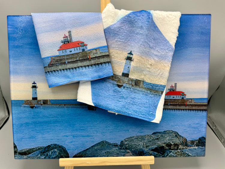 Duluth South Breakwater Outer Lighthouse Wash Cloth